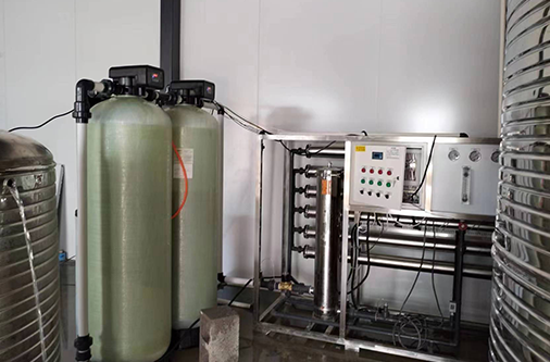 >湖南湘西州龙山县工业园3吨/小时反渗透纯水制备